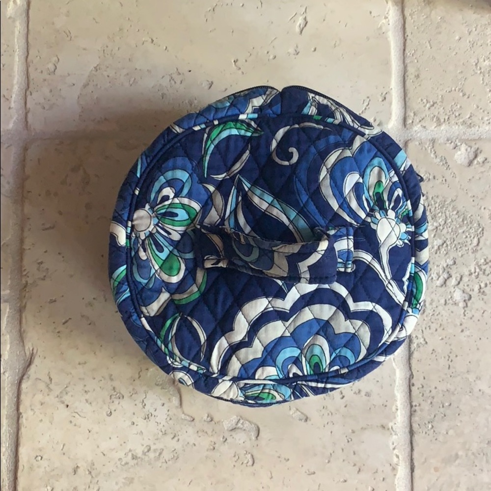 VERA BRADLEY makeup/cosmetic travel case